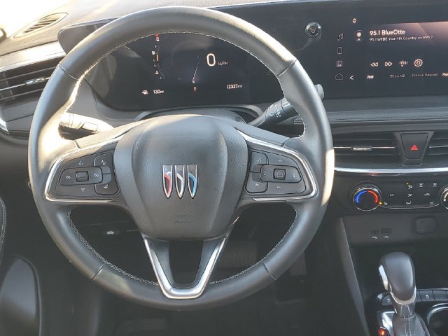 Certified 2024 Buick Encore GX Preferred w/ Comfort Package FWD image 12