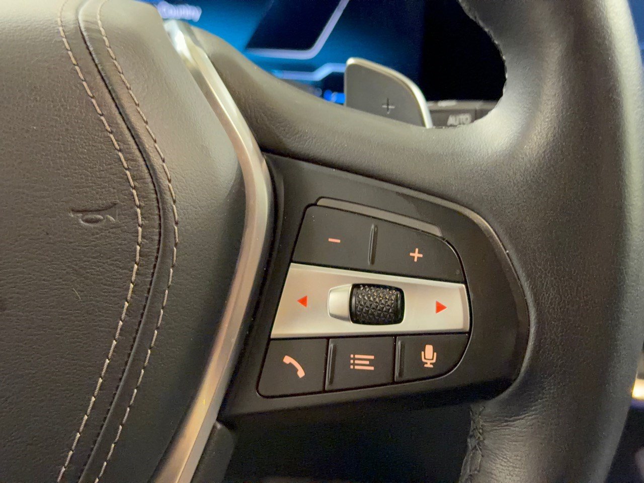 Certified 2024 BMW X5 xDrive50e w/ Premium Package AWD/4WD image 19