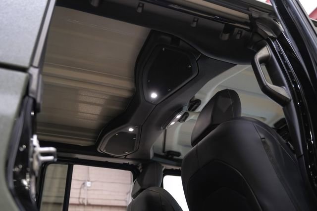 Used 2025 Jeep Gladiator Sport AWD/4WD image 71