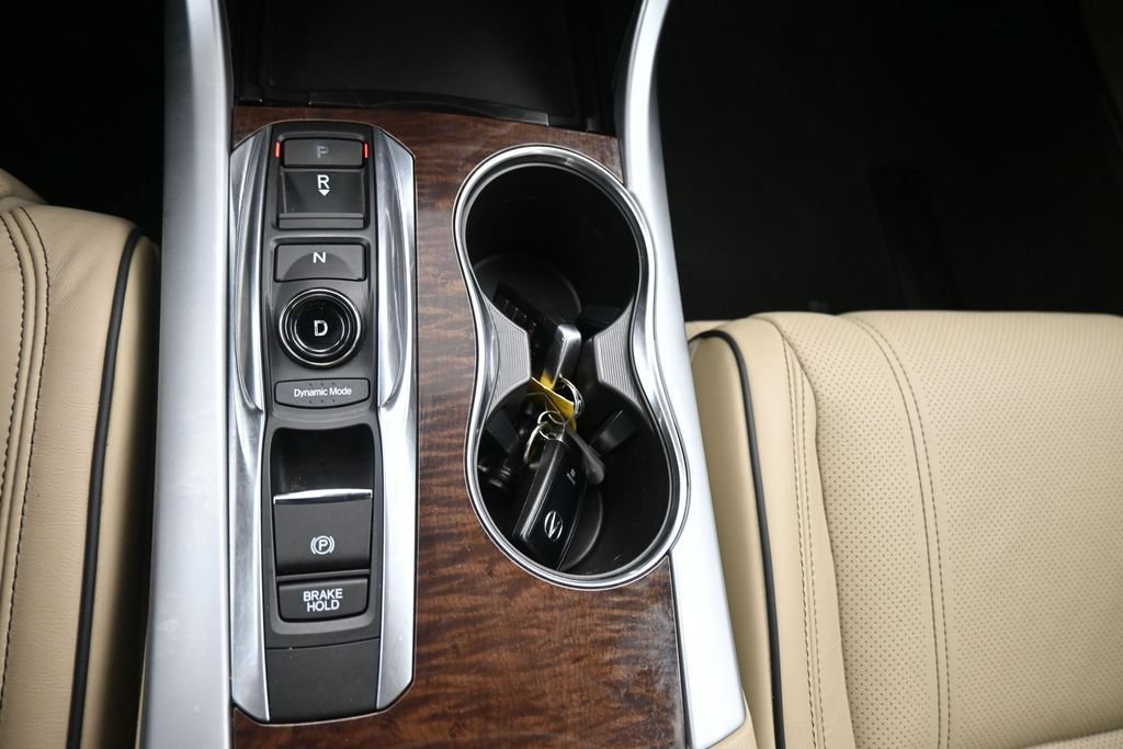Used 2018 Acura TLX w/ Technology Package FWD image 17