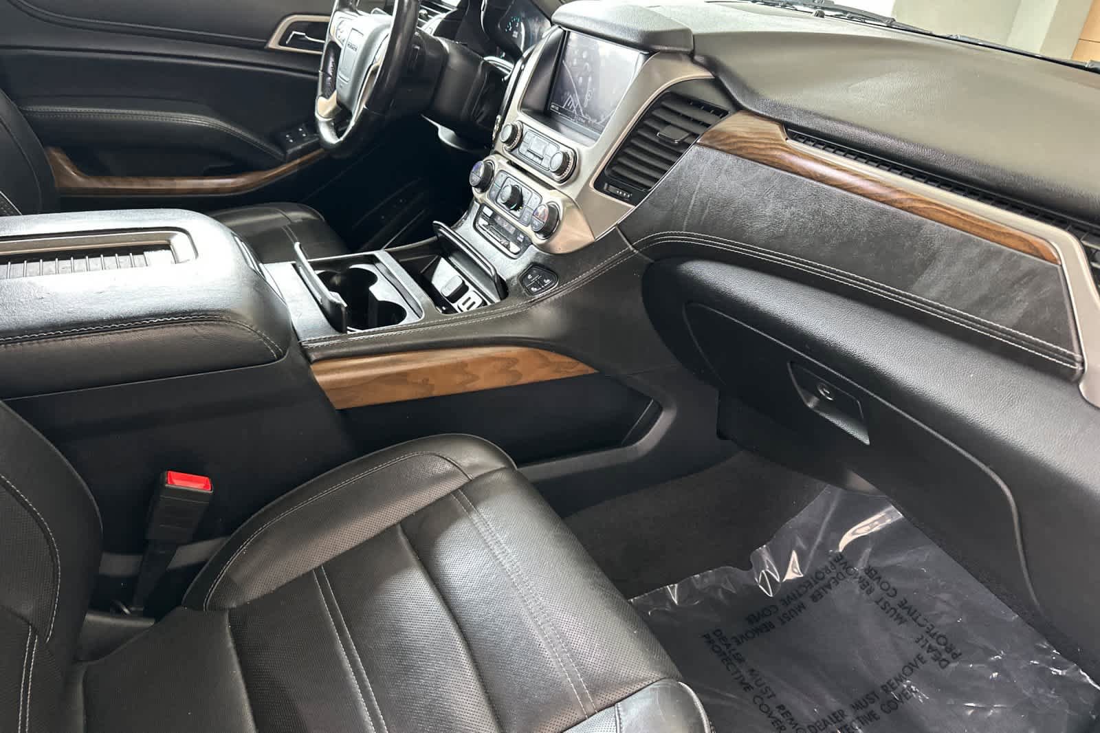 Used 2020 GMC Yukon XL Denali RWD image 17