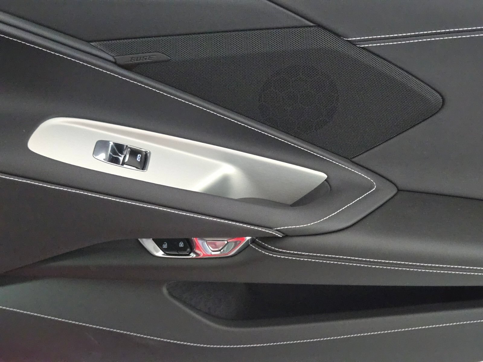 Used 2023 Chevrolet Corvette Stingray Convertible w/ 1LT RWD image 18