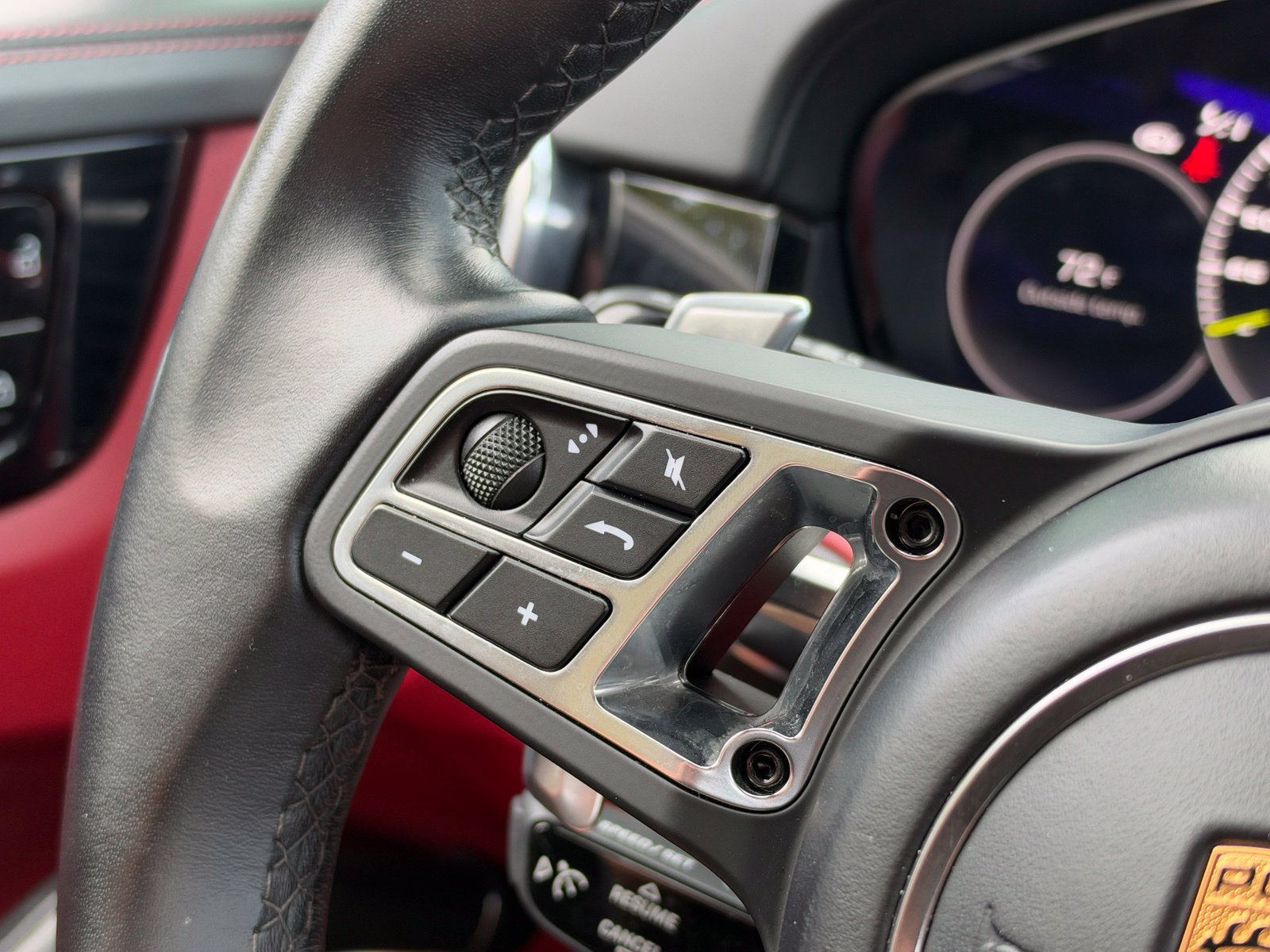 Certified 2020 Porsche Cayenne Turbo S AWD/4WD image 26