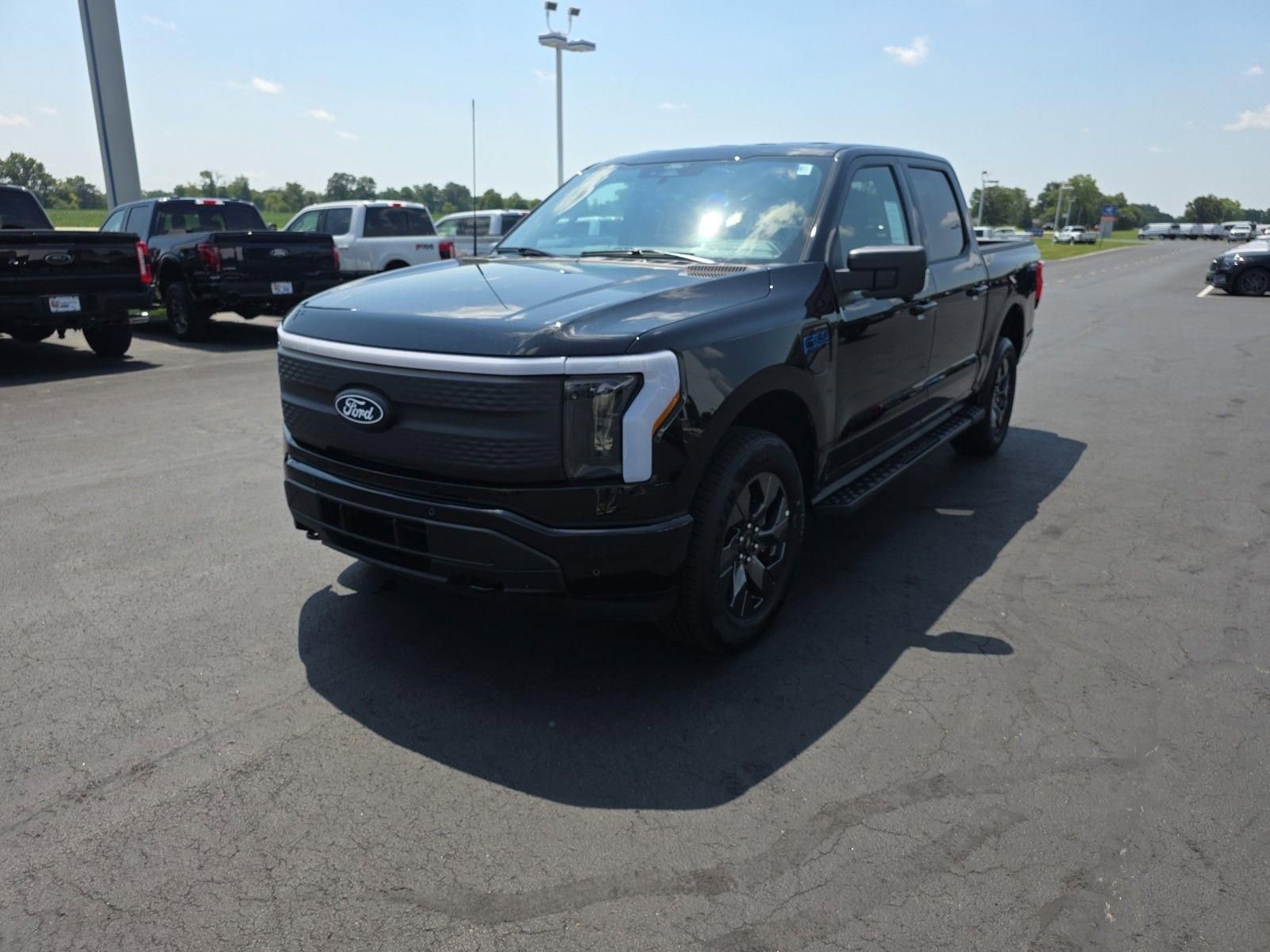 New 2025 Ford F150 Lightning Flash