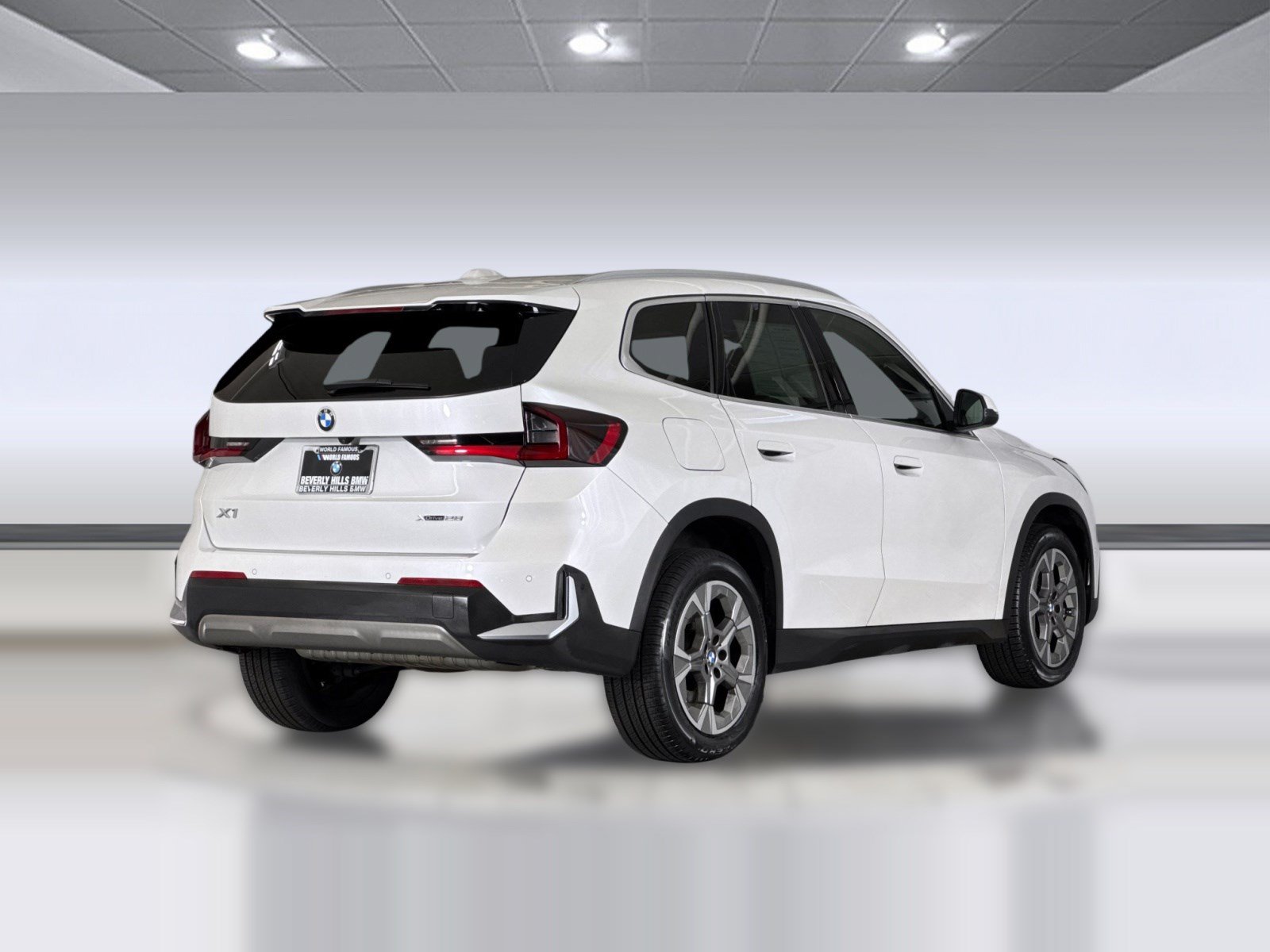 Used 2023 BMW X1 xDrive28i w/ Convenience Package AWD/4WD image 9
