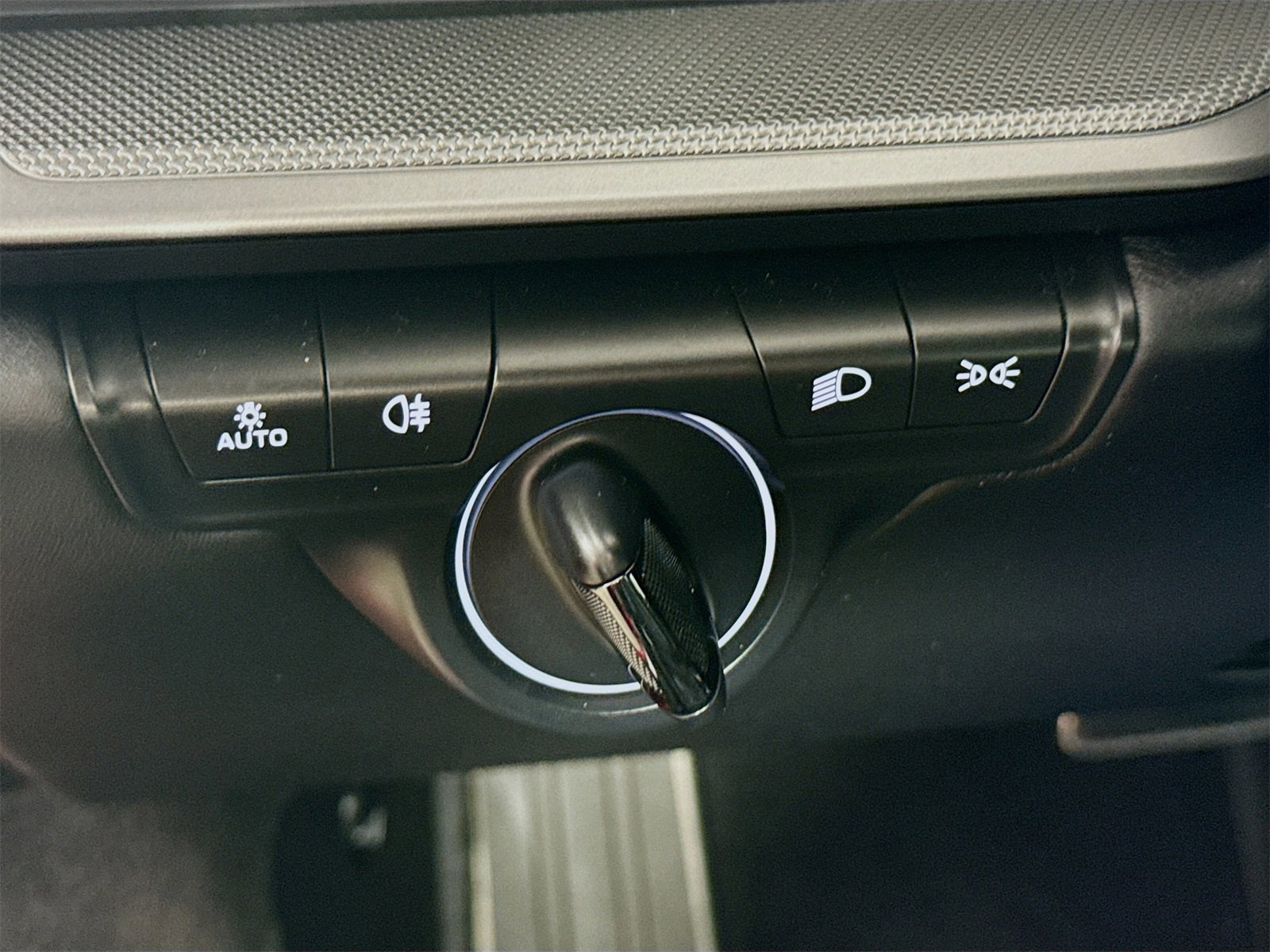 Certified 2022 Porsche 911 Carrera image 11