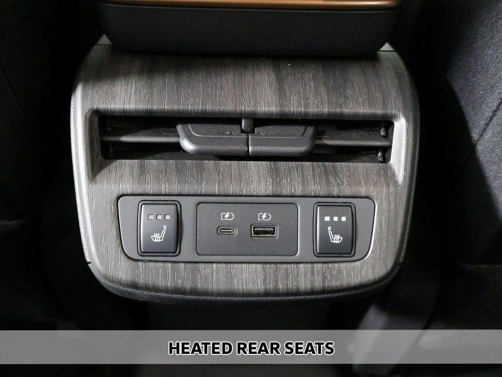 Used 2023 Nissan Ariya FWD image 9