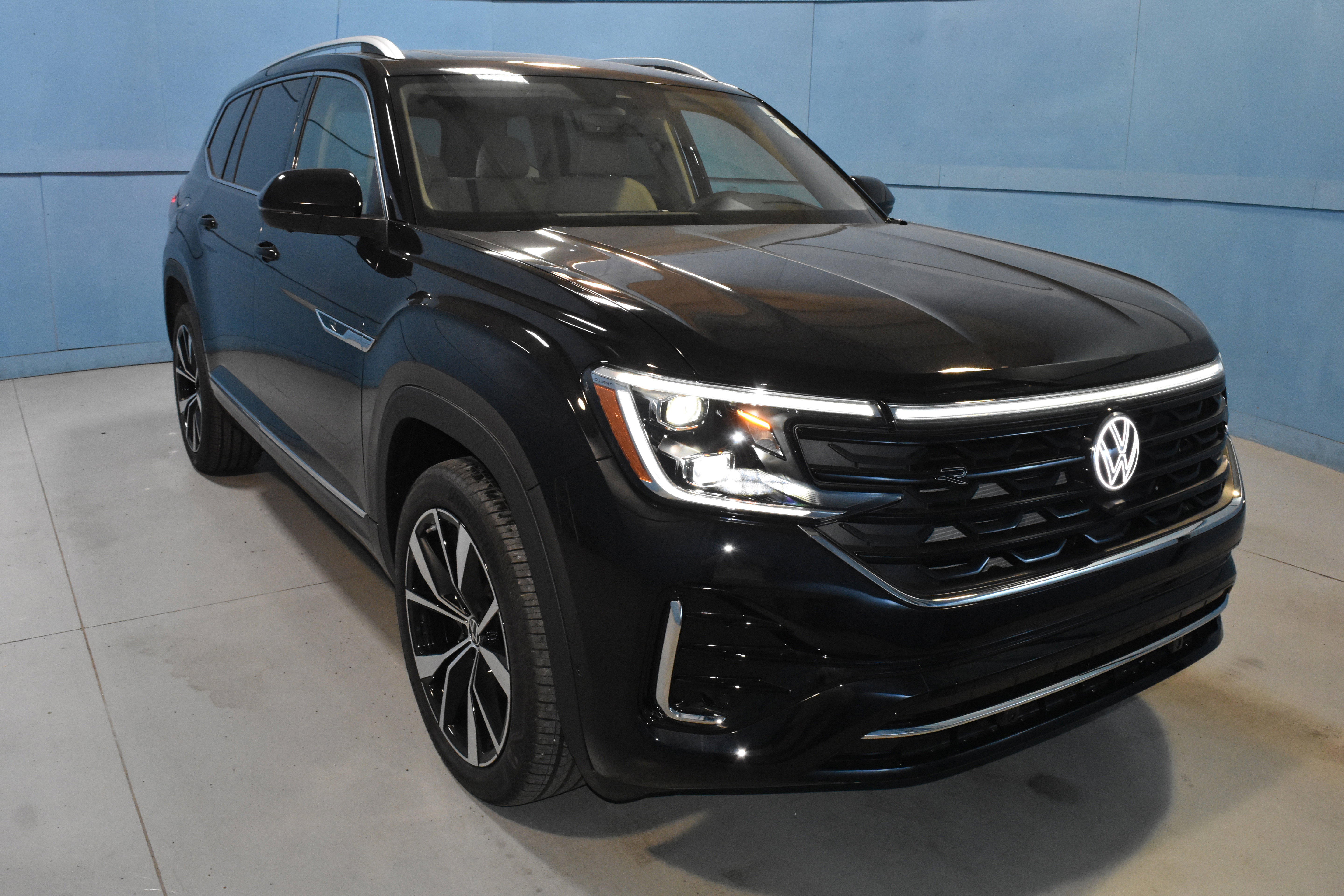New 2026 Volkswagen Atlas SEL Premium R-Line AWD/4WD video 1