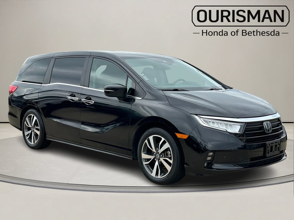 Used 2024 Honda Odyssey Touring image 2