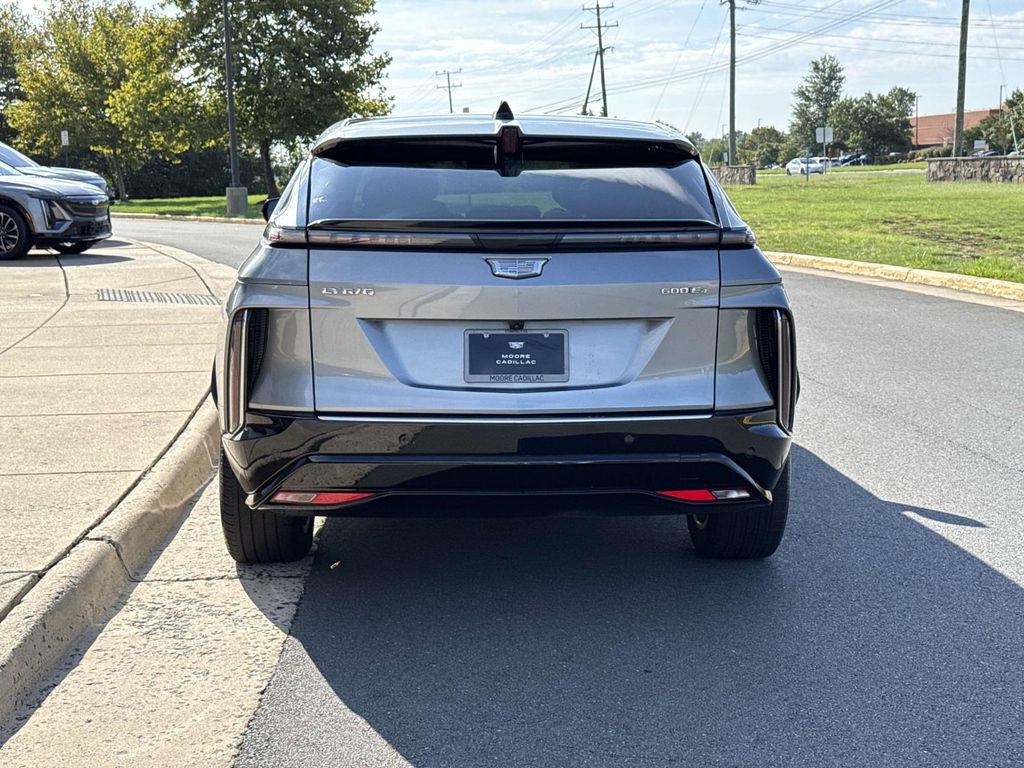 Used 2024 Cadillac Lyriq Luxury AWD/4WD image 23