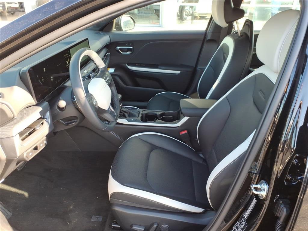 New 2025 Kia K4 GT-Line image 11