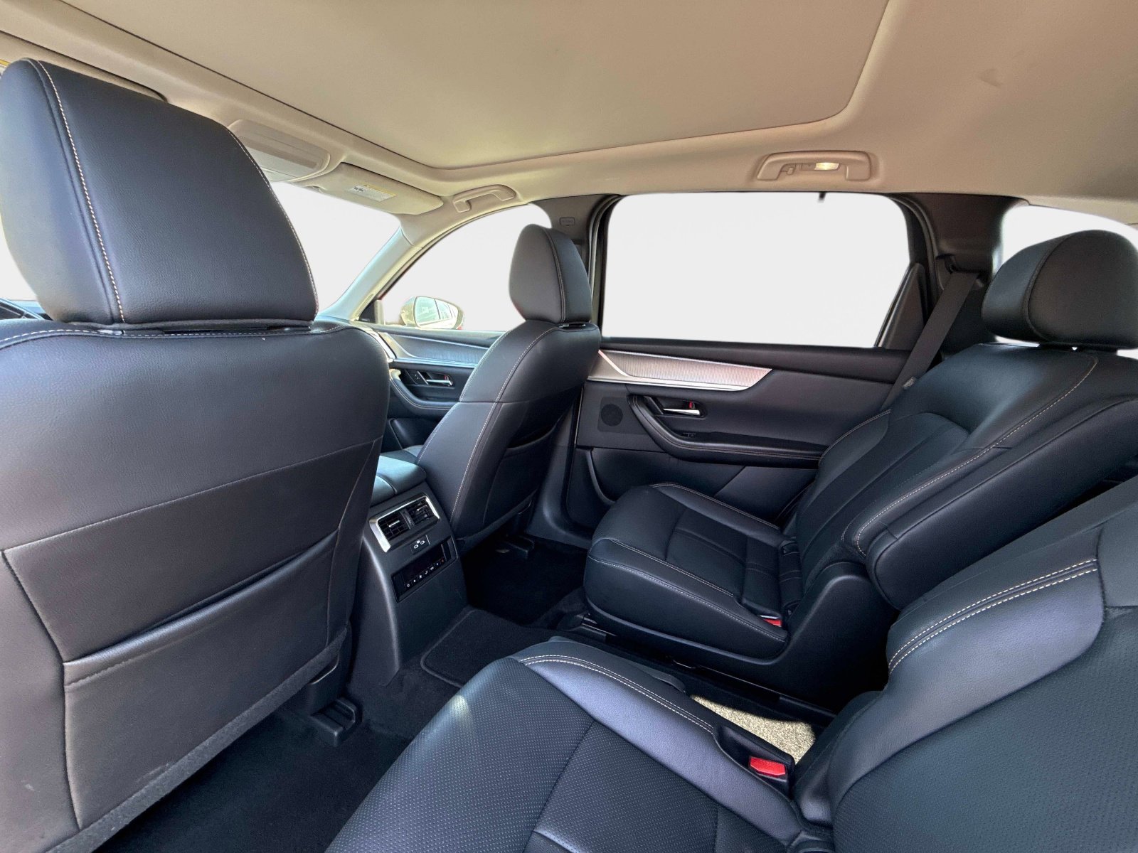 Used 2024 MAZDA CX-90 3.3 Turbo w/ Premium Package image 19