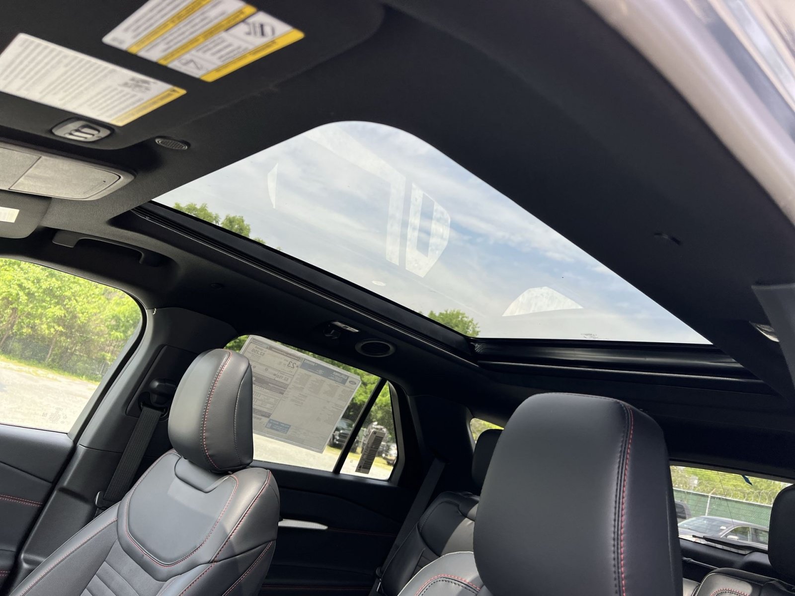 New 2026 Ford Explorer ST-Line w/ ST-Line Street Pack AWD/4WD image 24