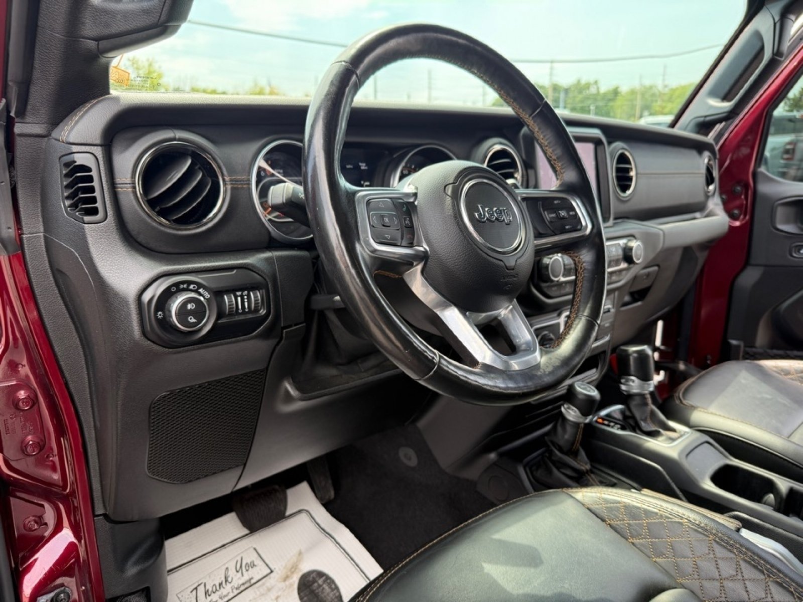 Used 2021 Jeep Gladiator Overland AWD/4WD image 17