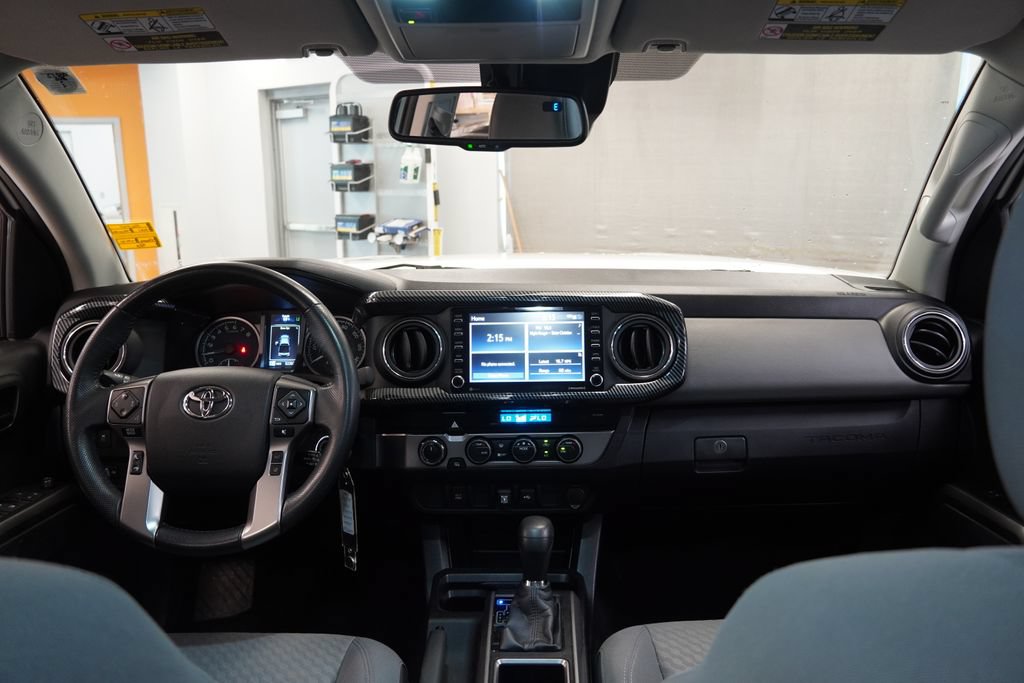 Used 2021 Toyota Tacoma SR5 AWD/4WD image 18