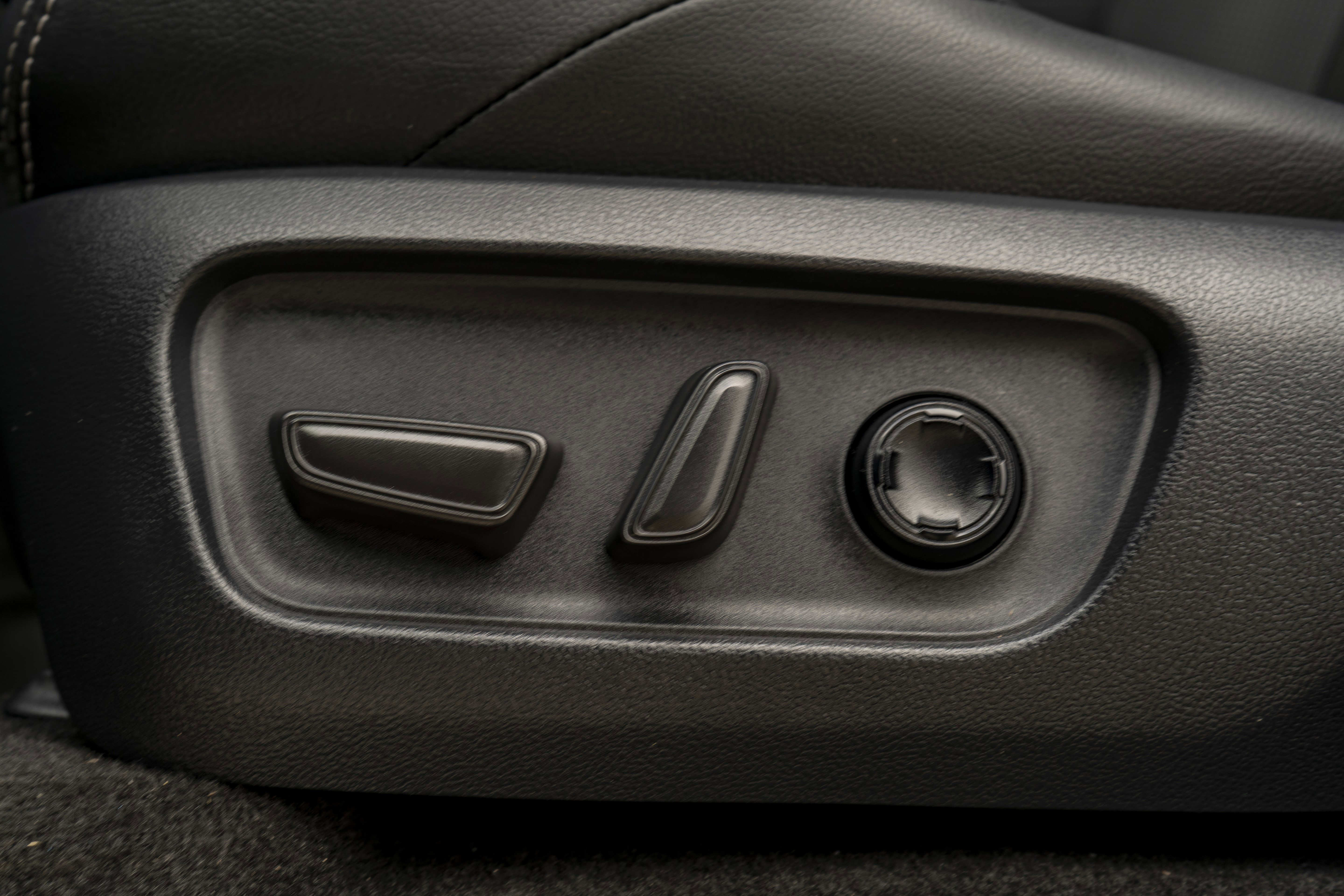 Used 2025 Toyota 4Runner Limited image 41