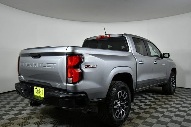 Used 2024 Chevrolet Colorado Z71 w/ Z71 Convenience Package 2 image 11