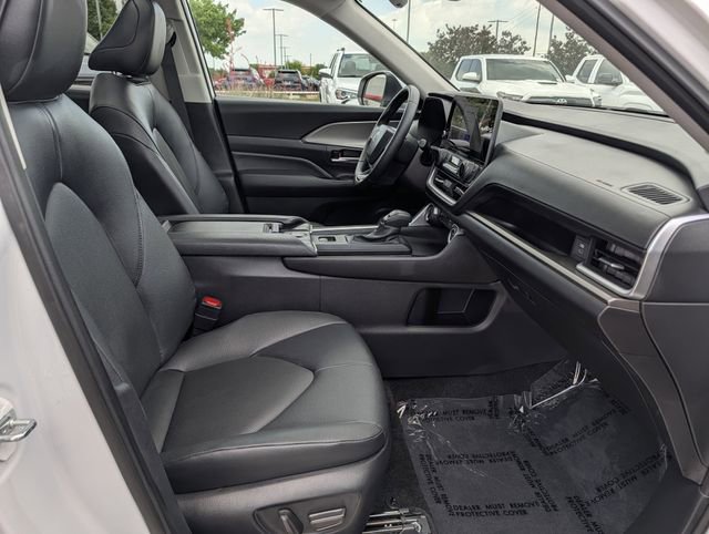 Used 2025 Toyota Grand Highlander FWD image 34