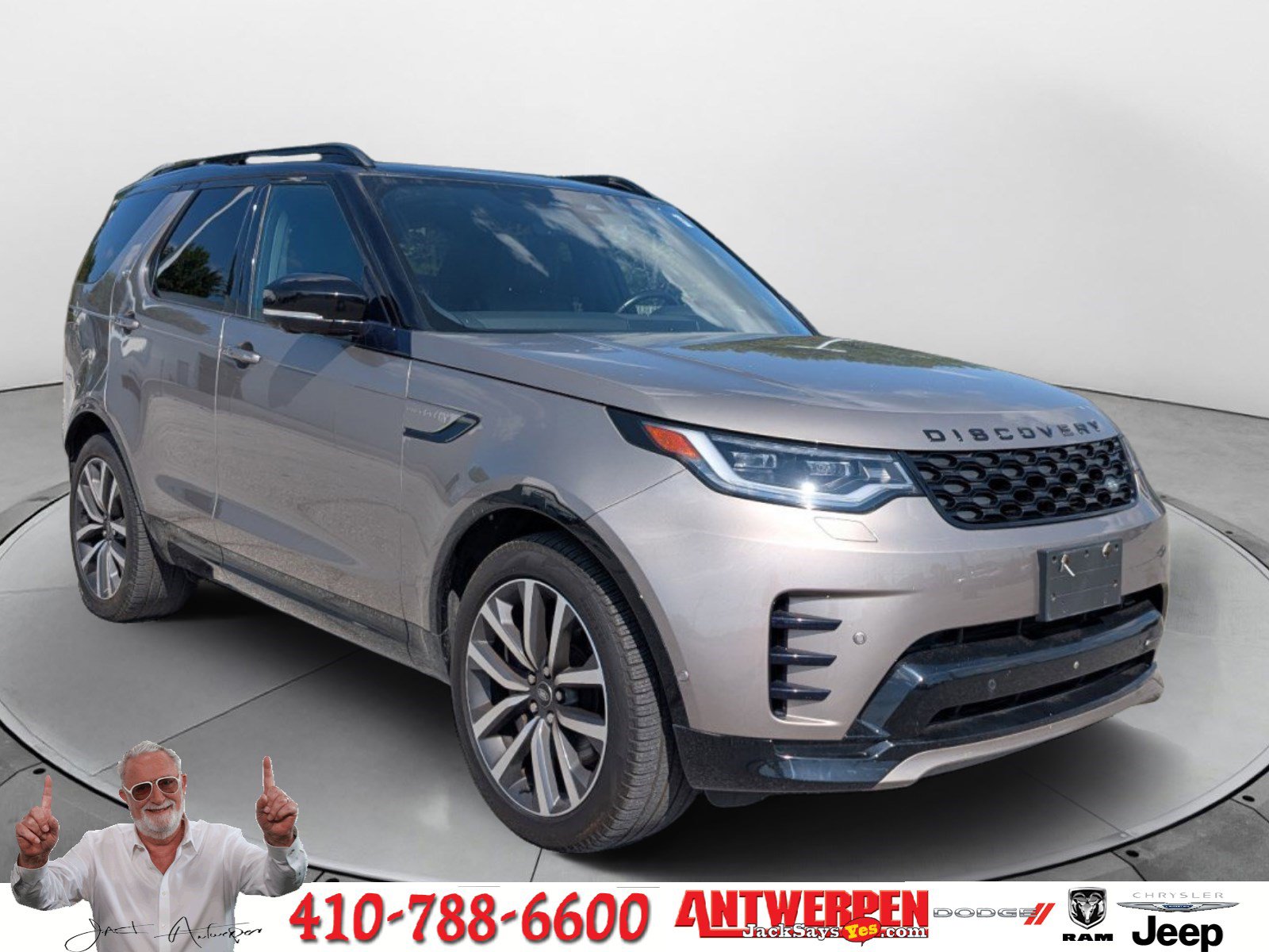 Used 2023 Land Rover Discovery S R-Dynamic AWD/4WD image 1
