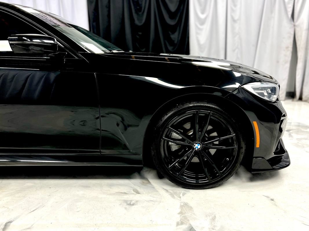 Used 2022 BMW 330i xDrive Sedan w/ M Sport Package image 13