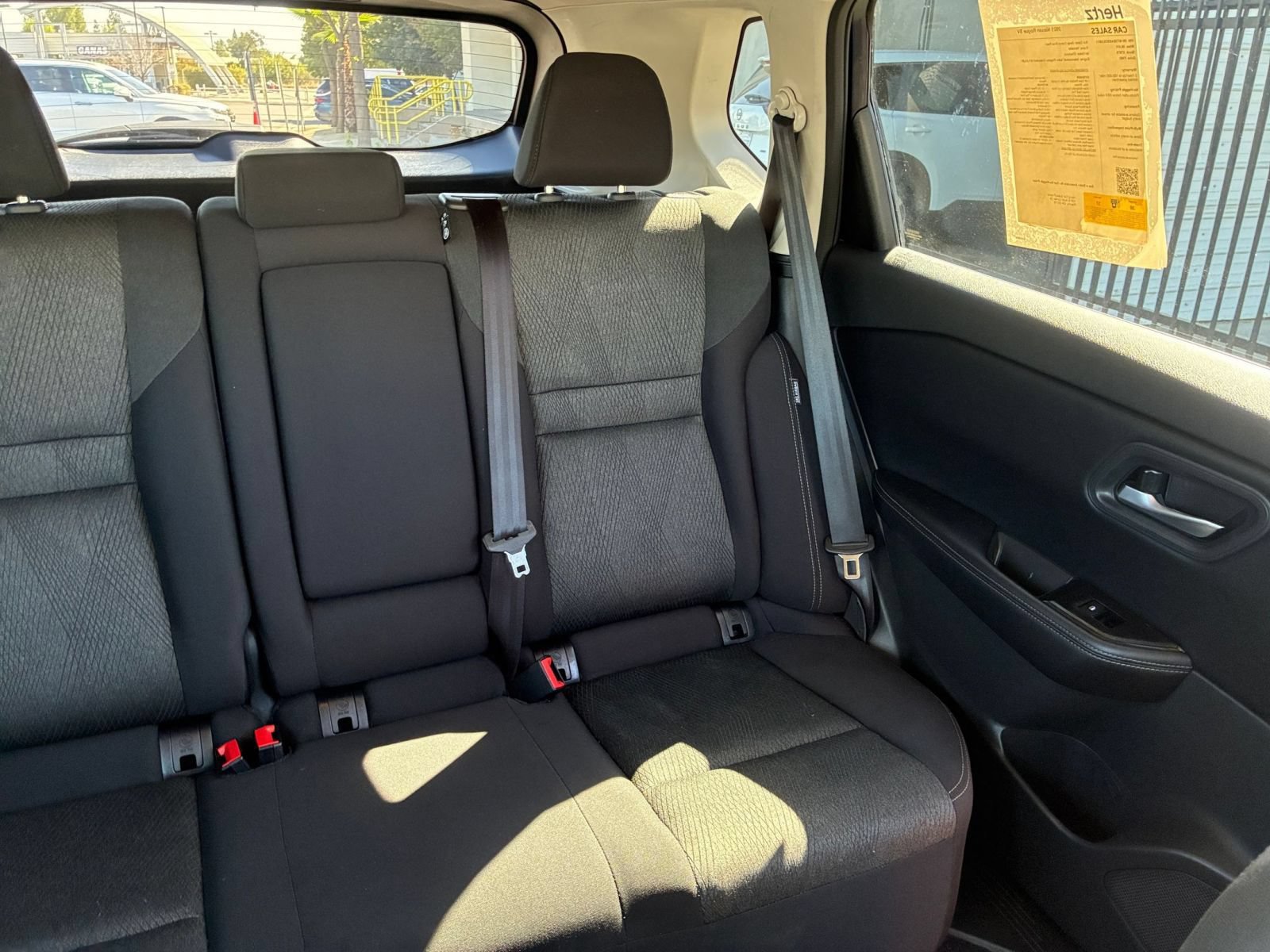 Used 2025 Nissan Rogue SV FWD image 37
