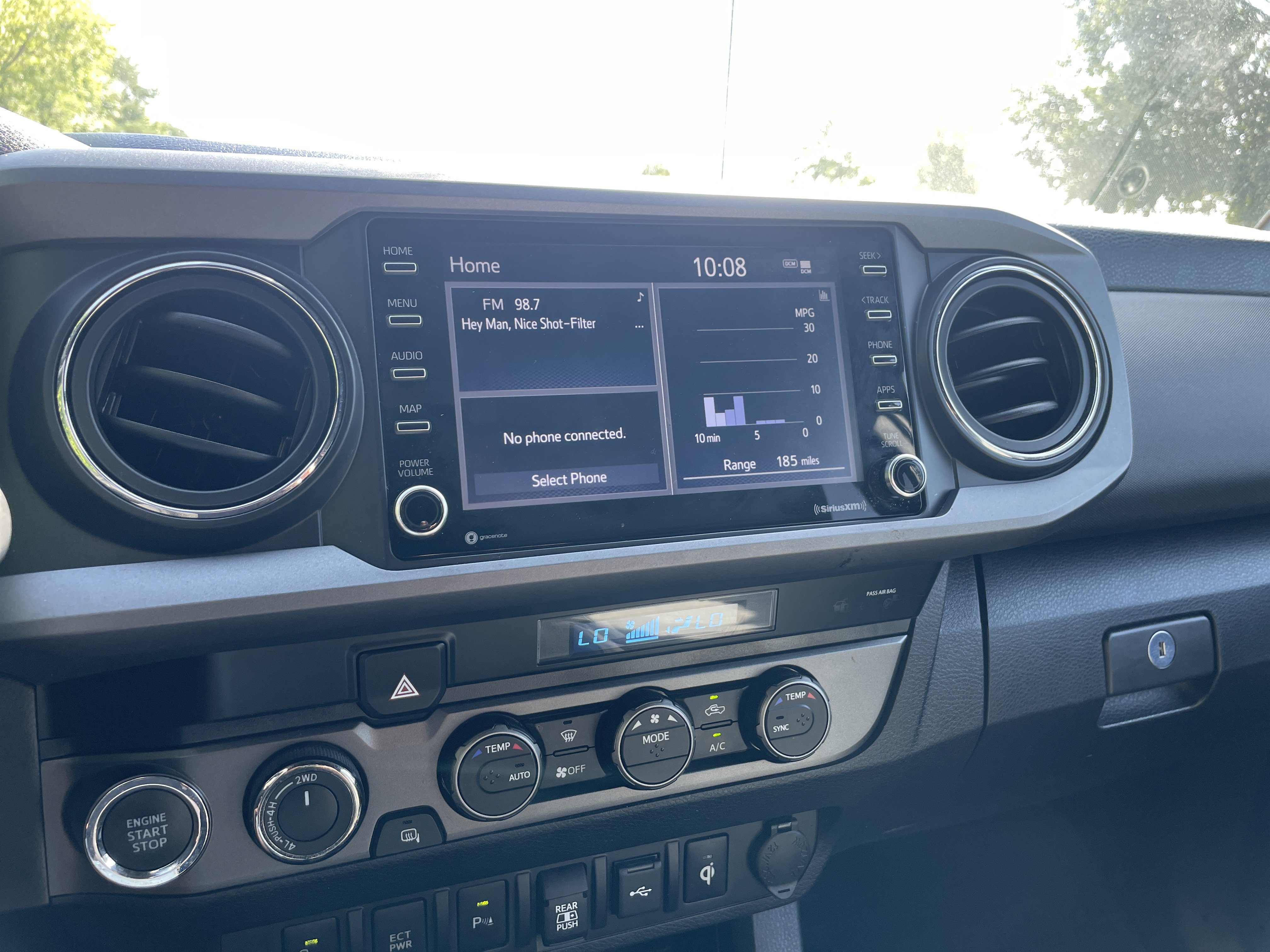 Used 2022 Toyota Tacoma TRD Sport w/ Technology Package AWD/4WD image 22