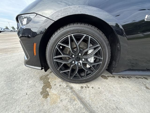 Used 2024 Ford Mustang GT RWD image 10