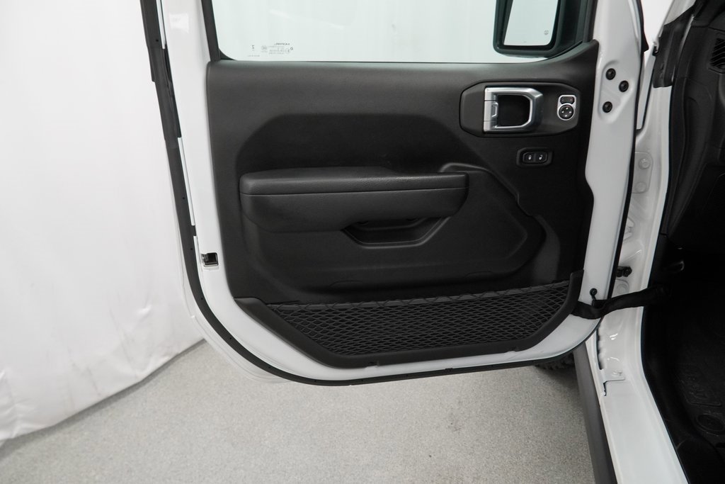 Certified 2024 Jeep Gladiator Sport image 36