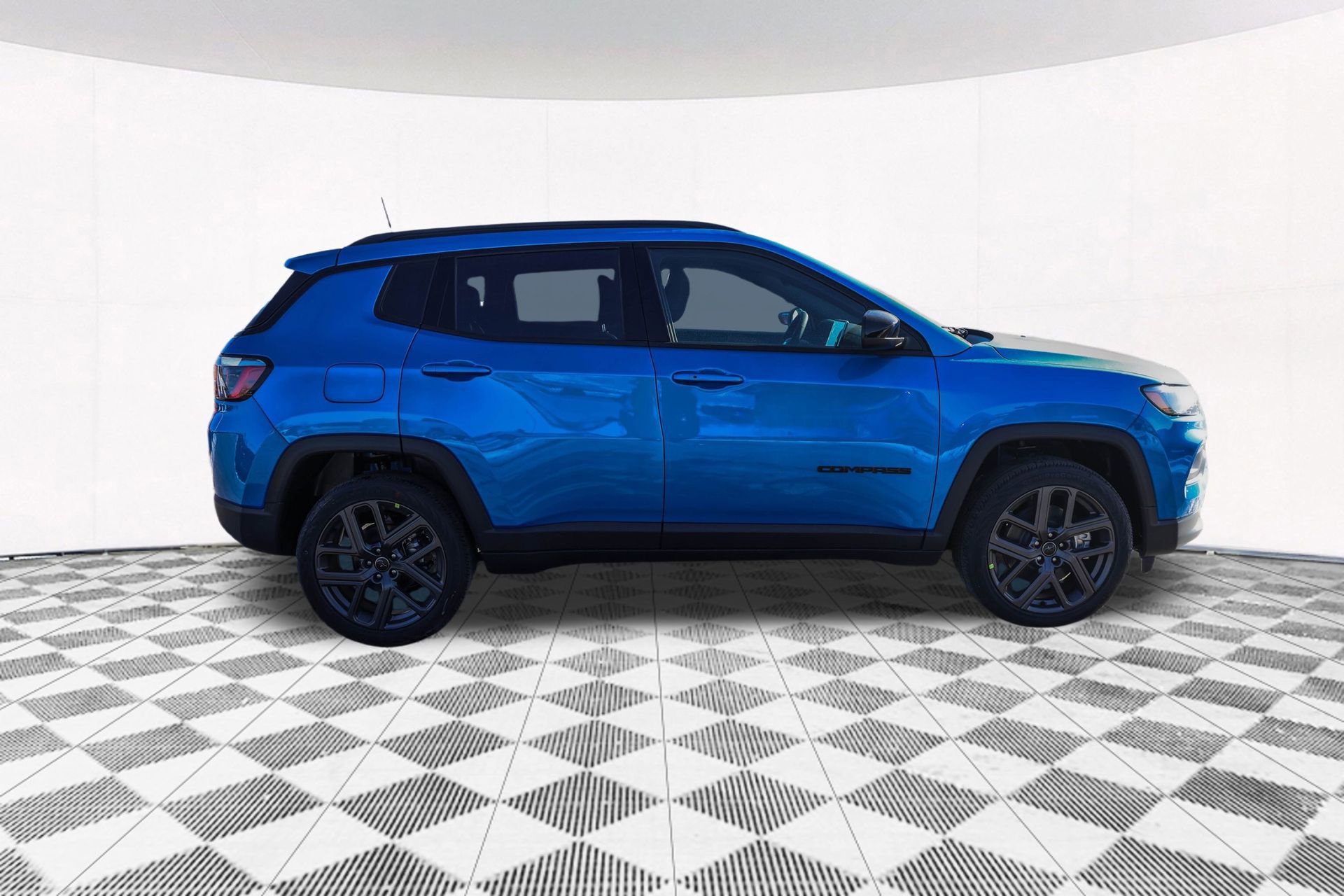 New 2026 Jeep Compass Latitude image 9