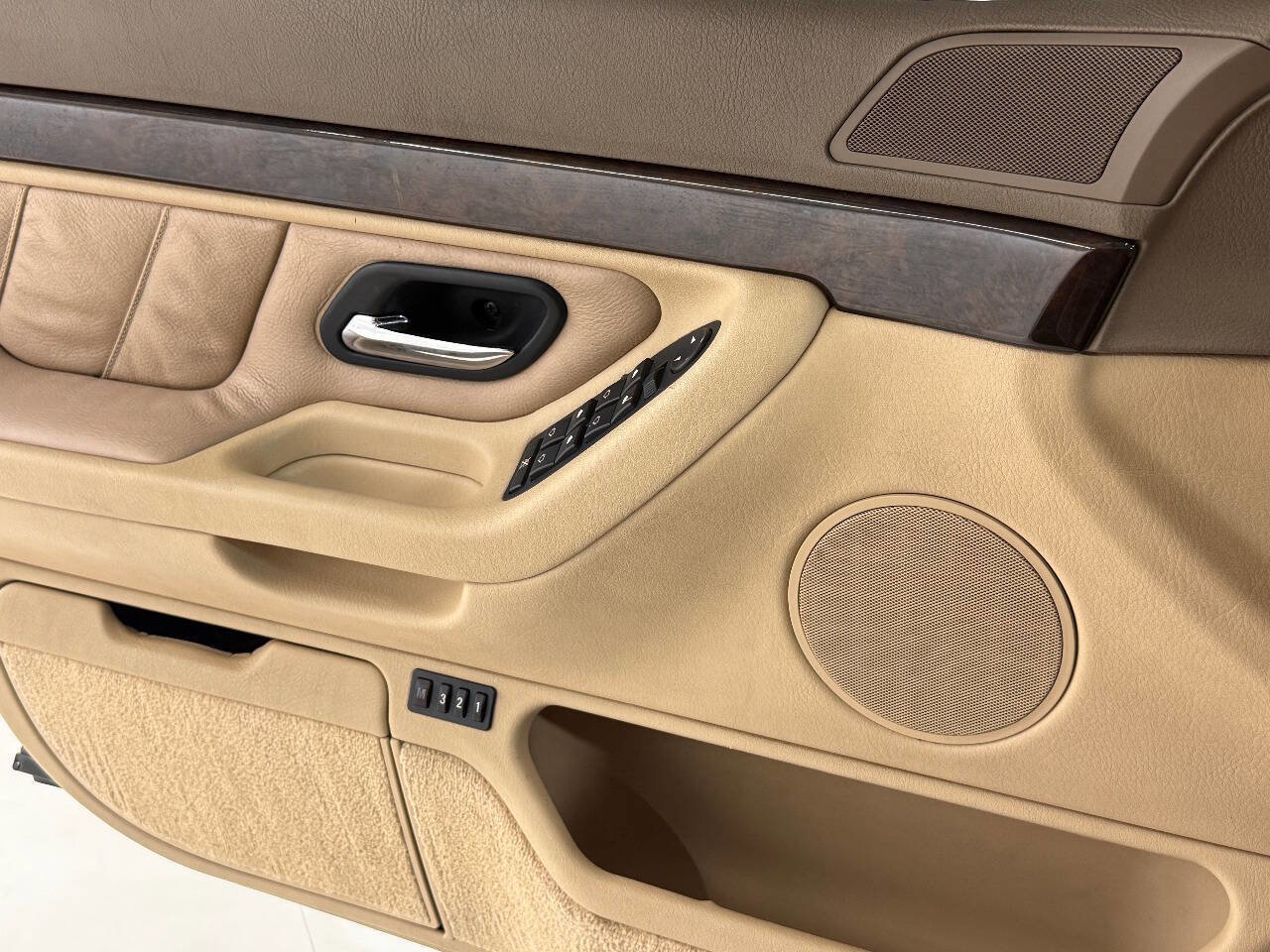 Used 1998 BMW 740i RWD image 49