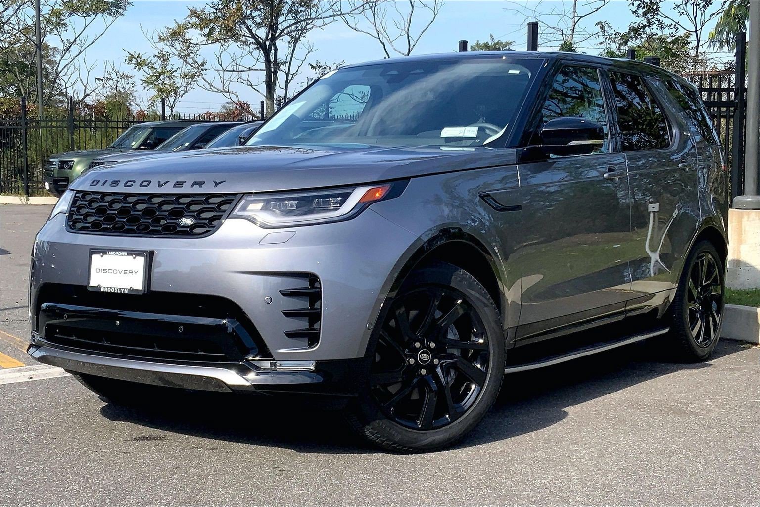Used 2025 Land Rover Discovery Dynamic SE