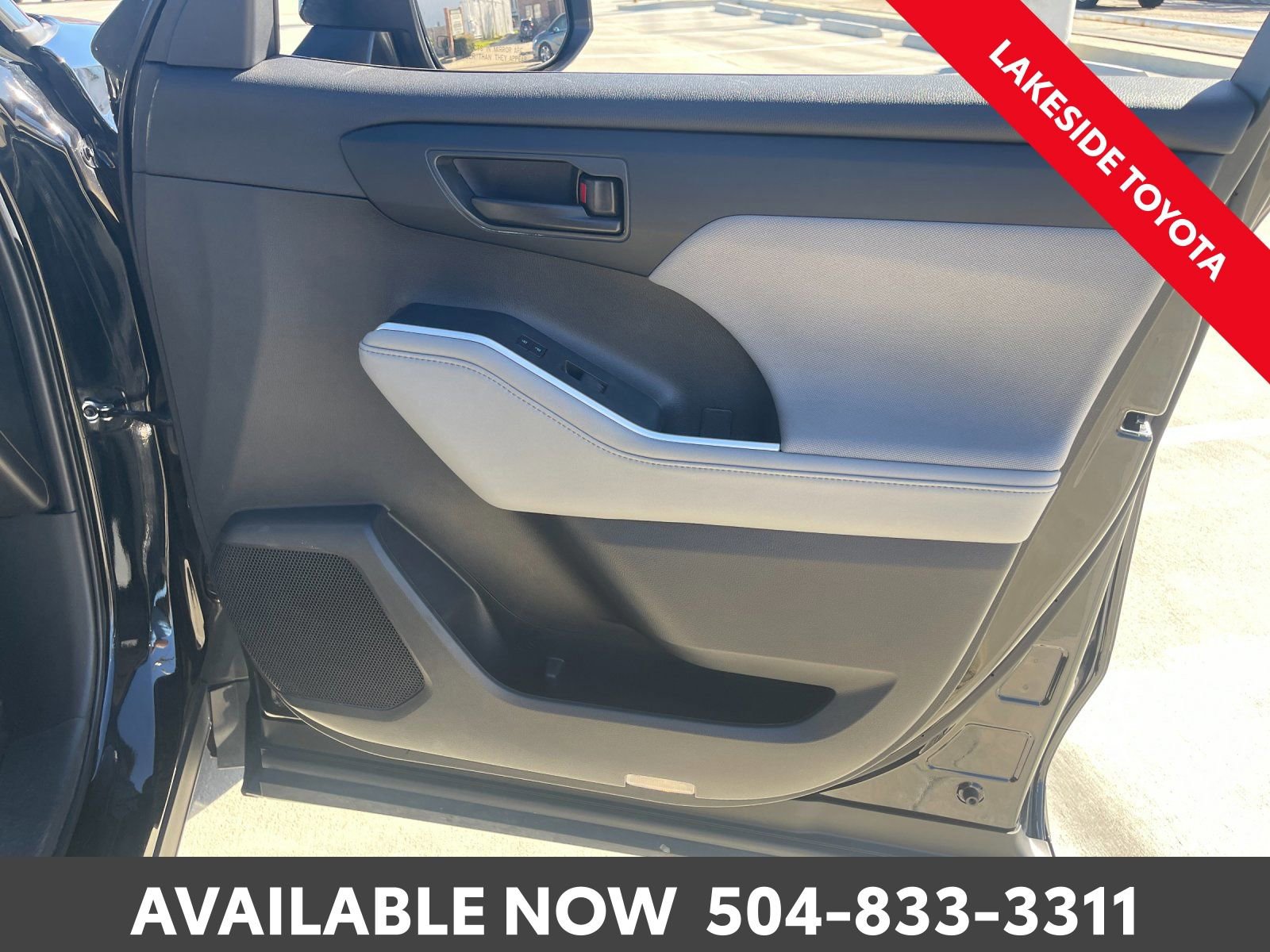 Used 2023 Toyota Highlander L image 18