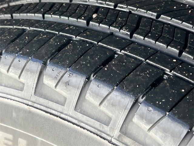 Used 2024 Jeep Grand Cherokee Limited image 8