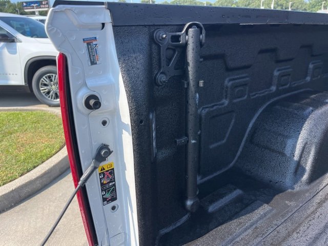 Used 2025 Chevrolet Silverado 1500 High Country w/ Technology Package image 11