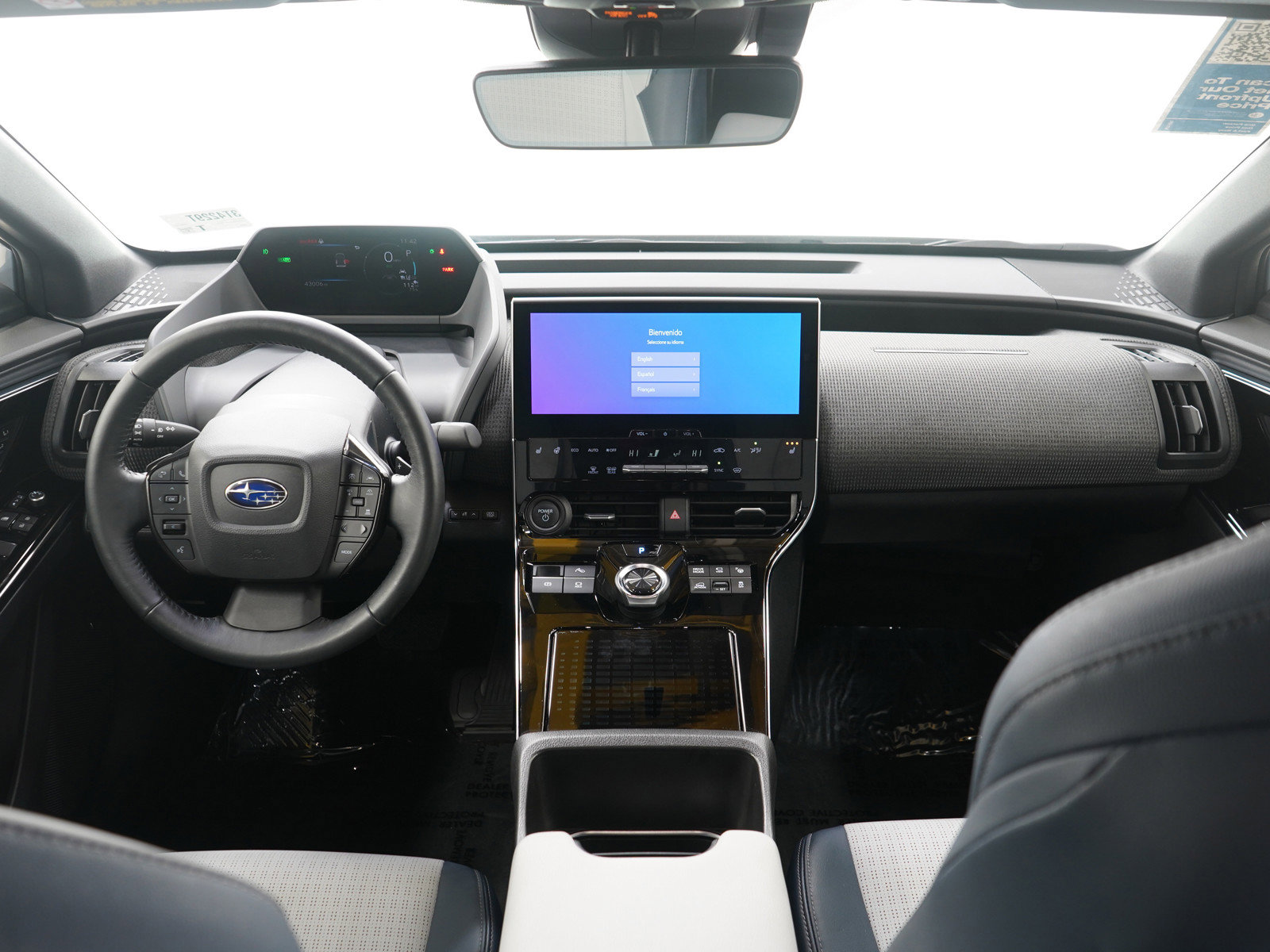 Used 2023 Subaru Solterra Limited image 15