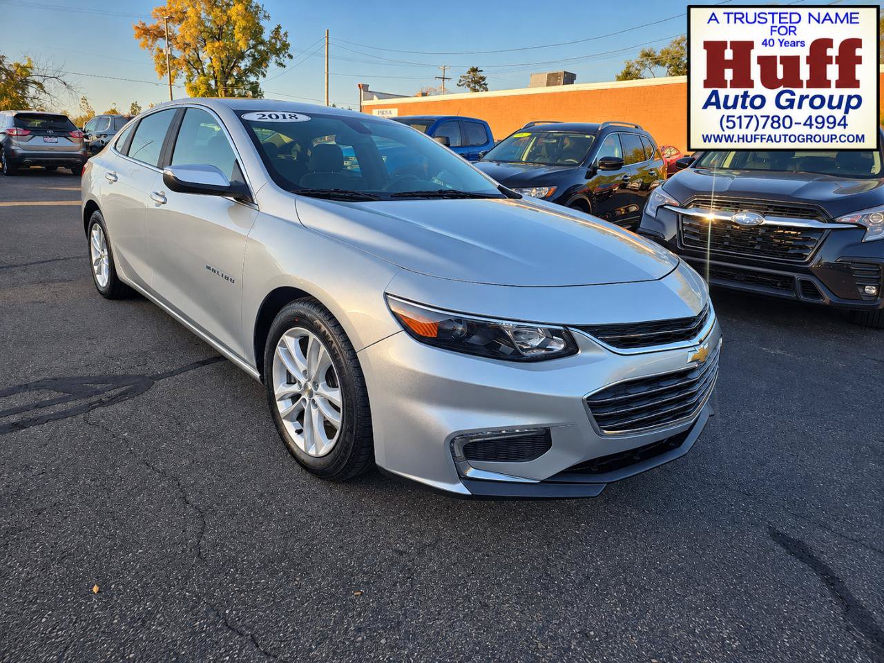 Used 2018 Chevrolet Malibu LT FWD image 1