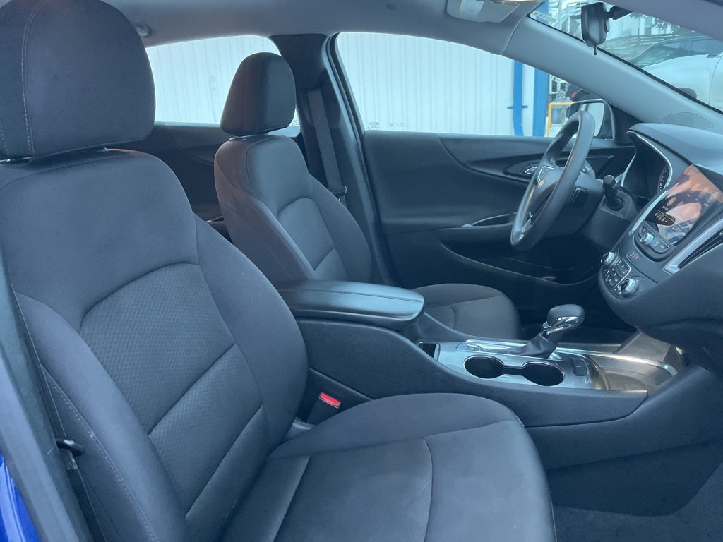 Used 2023 Chevrolet Malibu LT image 16