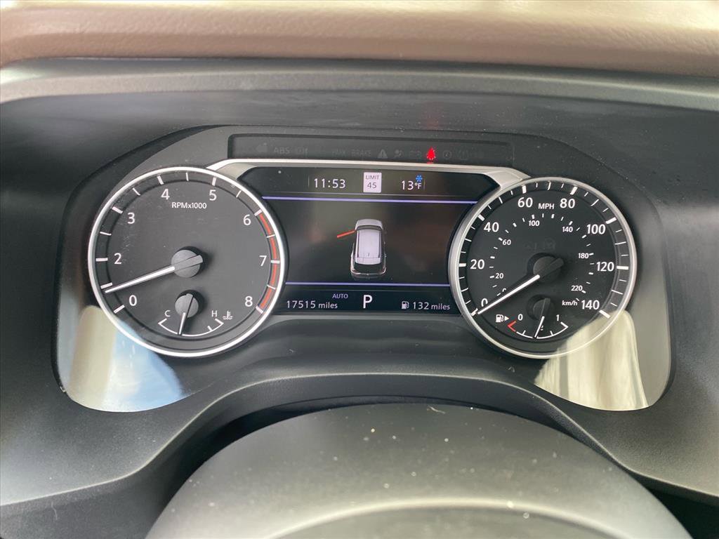 Used 2023 Nissan Rogue SL w/ SL Premium Package image 16