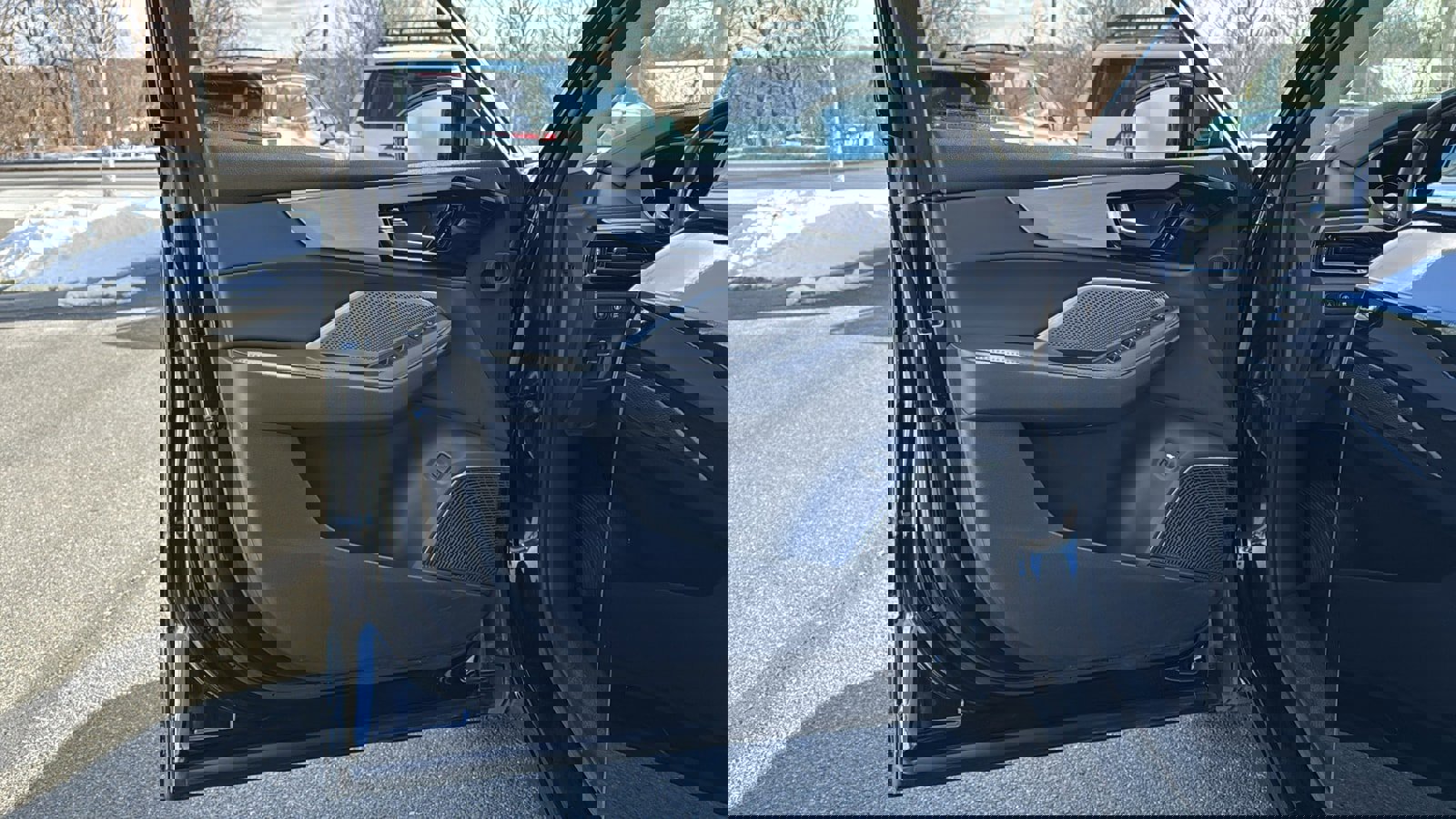 Used 2023 Acura MDX SH-AWD image 10