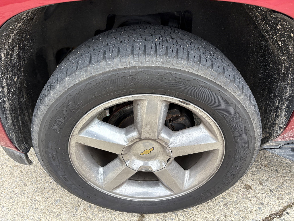 Used 2013 Chevrolet Tahoe LTZ image 9