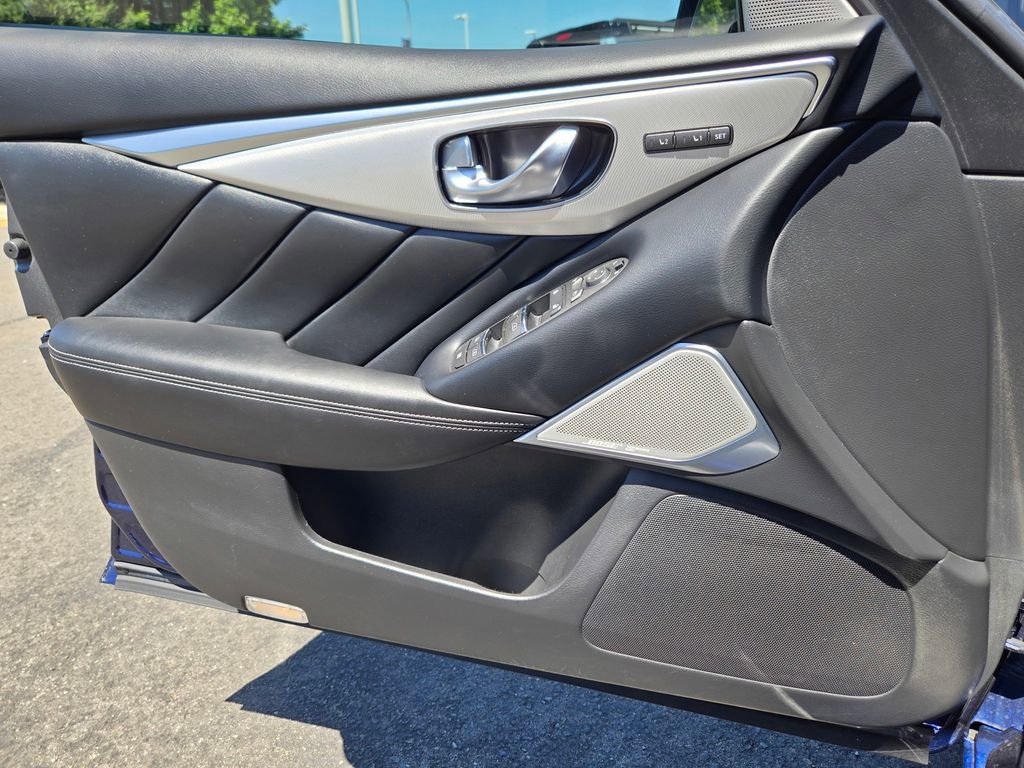 Used 2023 INFINITI Q50 Luxe w/ Cargo Package RWD image 16