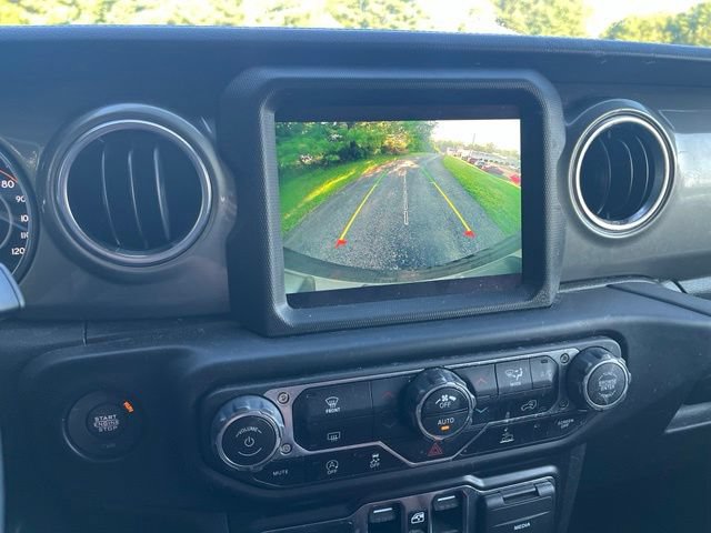 Certified 2022 Jeep Wrangler Unlimited Sahara AWD/4WD image 16