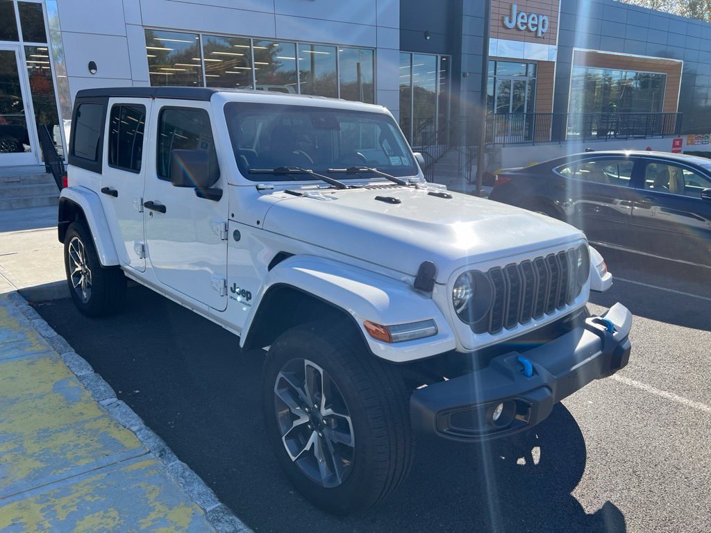 Used 2024 Jeep Wrangler Unlimited w/ Convenience Group