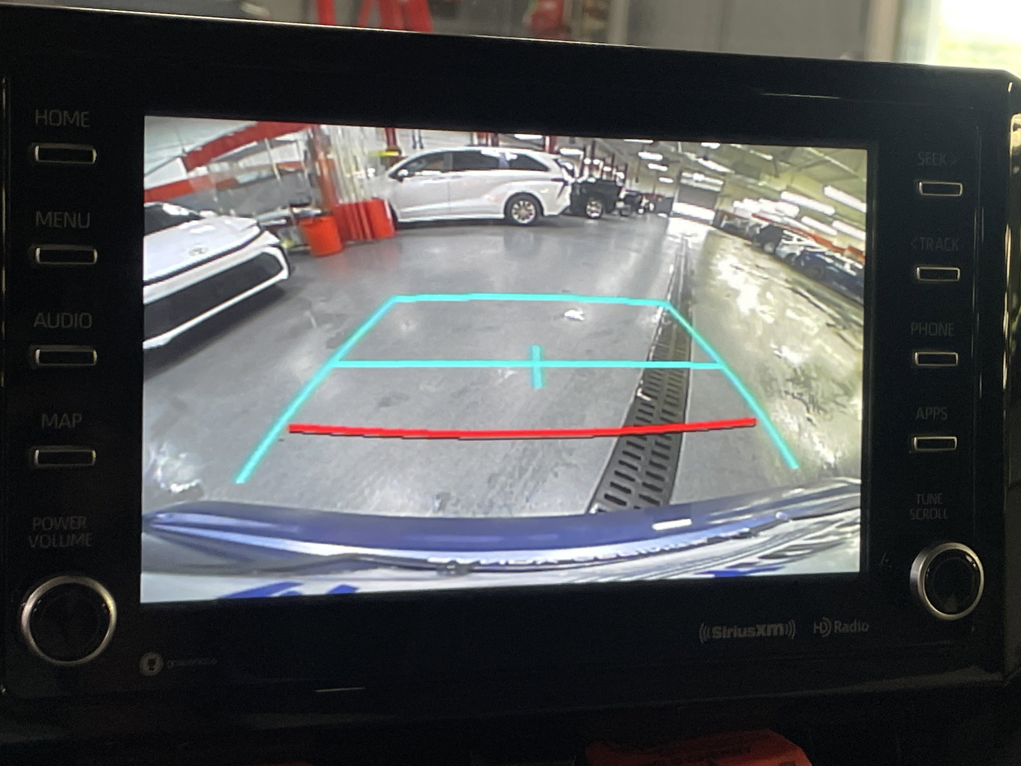 Used 2020 Toyota Corolla XLE image 25