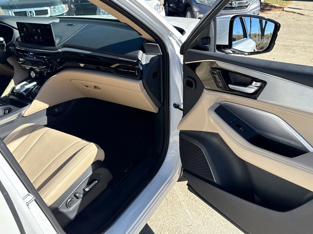 Certified 2025 Acura MDX w/ Technology Package image 25