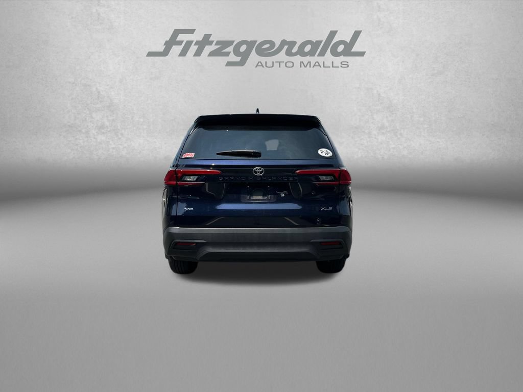 Used 2024 Toyota Grand Highlander AWD image 7