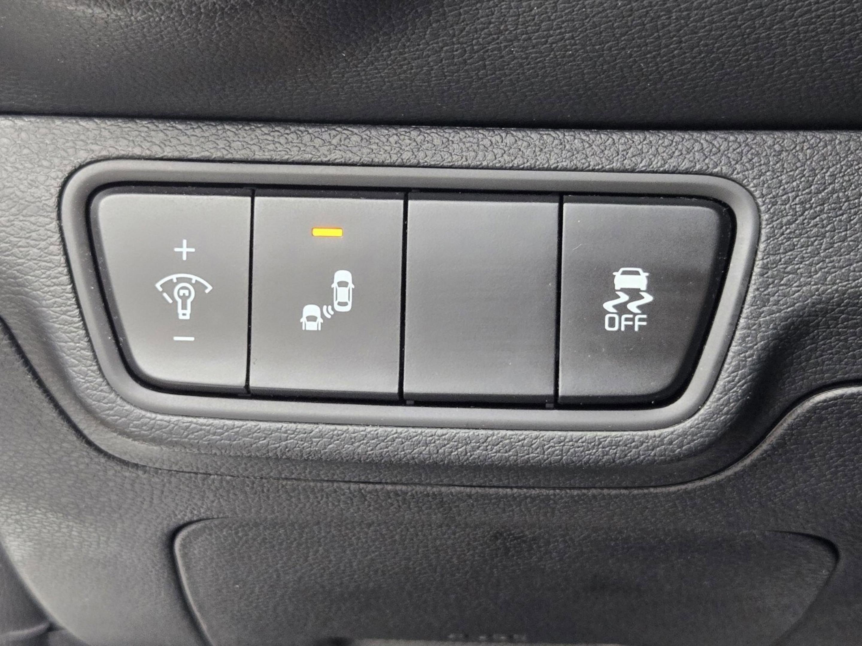 Used 2023 Kia Forte LXS w/ LXS Technology Package image 45