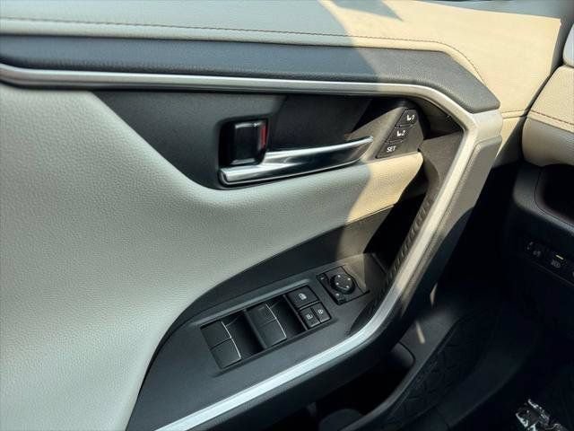 Certified 2021 Toyota RAV4 Limited AWD/4WD image 73