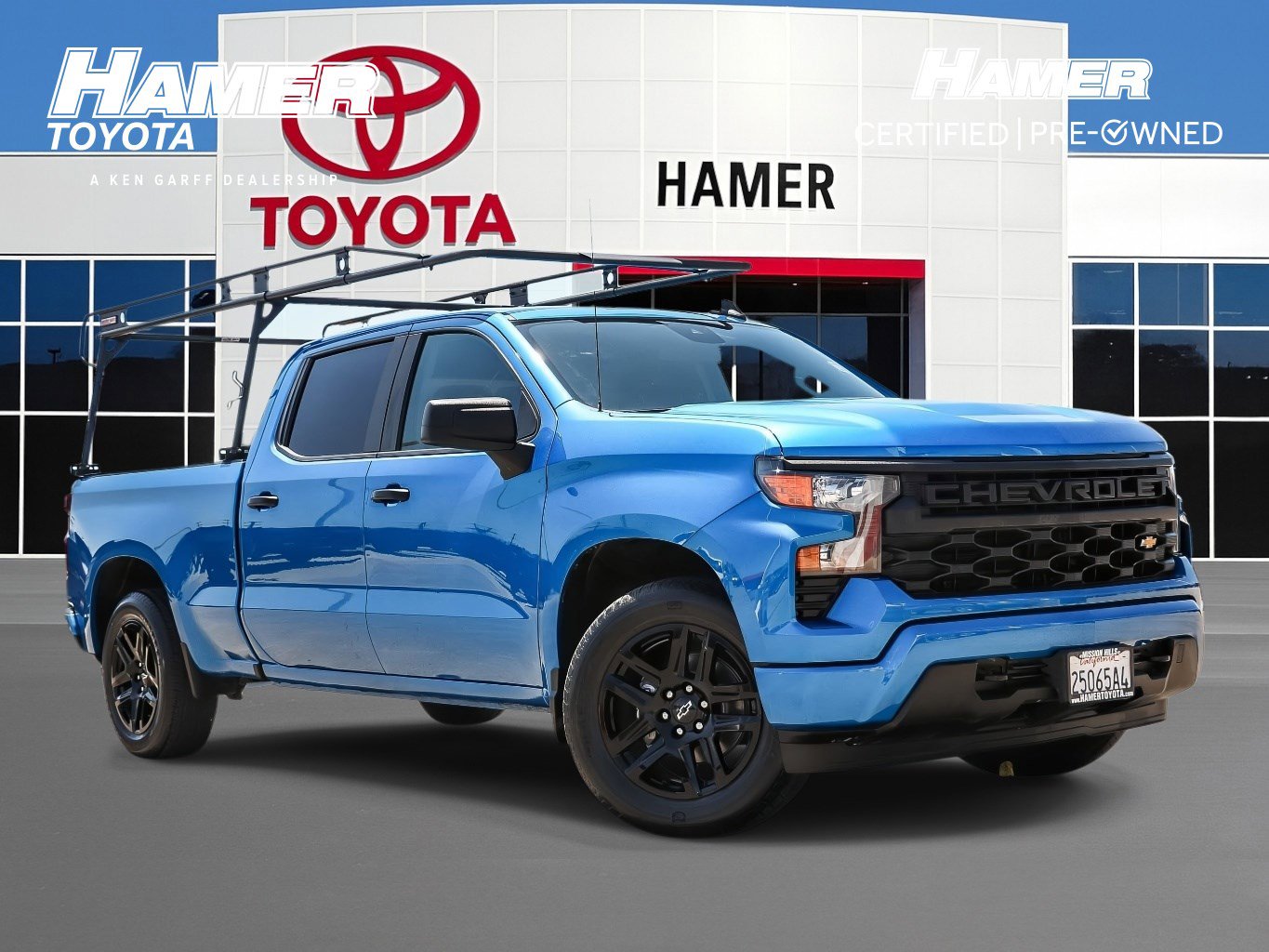 Used 2023 Chevrolet Silverado 1500 Custom AWD/4WD image 1