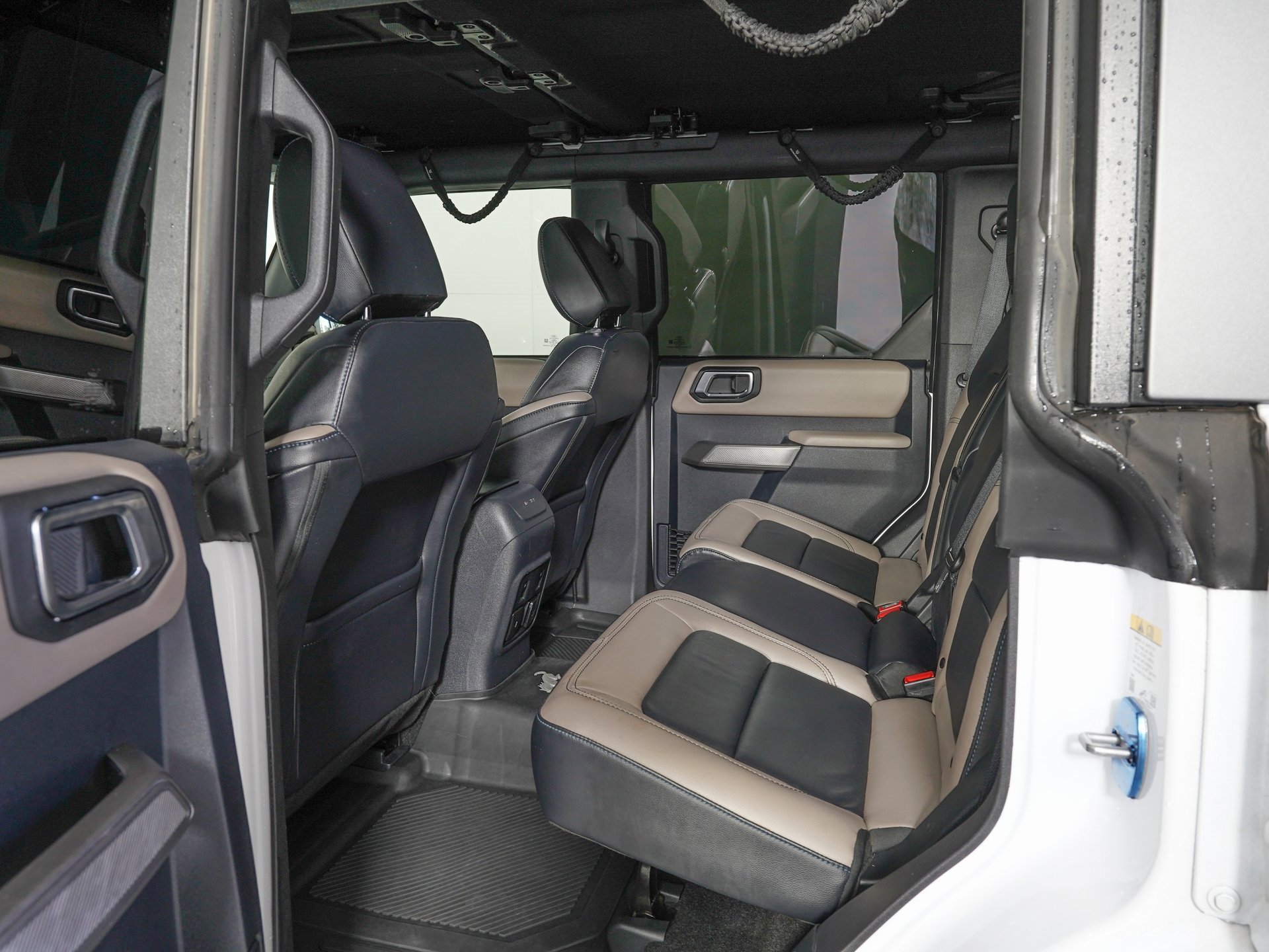 Used 2023 Ford Bronco Wildtrak image 12